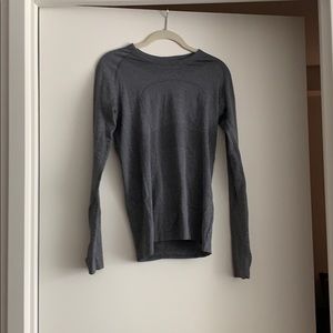 Lululemon grey long sleeve shirt; great condition